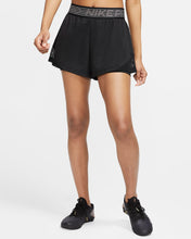 Cargar imagen en el visor de la galería, Nike Pro Flex 2 in 1 - Shorts de Mujer
